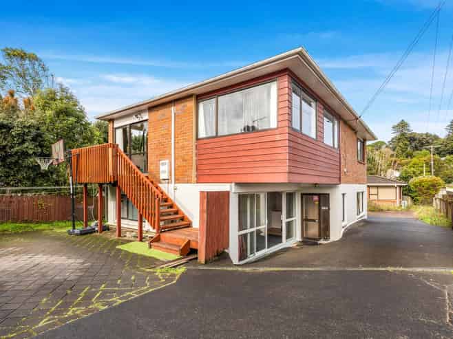 581B  Mt Albert Road, Royal Oak