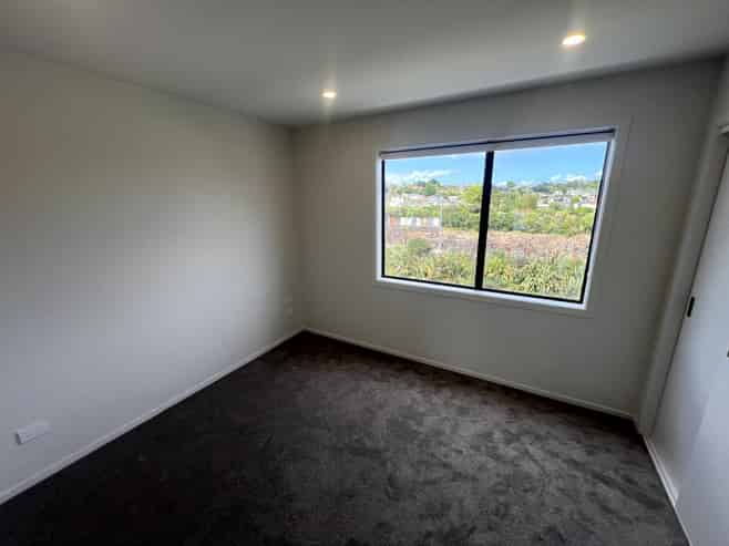 2/107 Hendon Ave, Mount Albert
