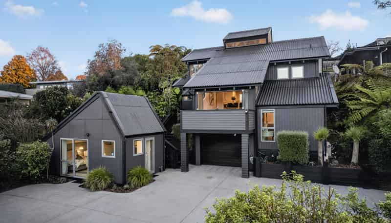 92 Springfield Road, Springfield