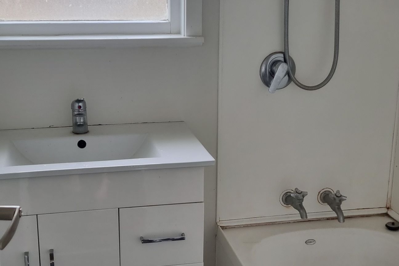 Tidy Home with Fully Fenced Yard - Widok 6