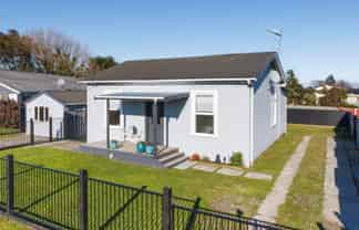 68 Dundas Road, Sanson