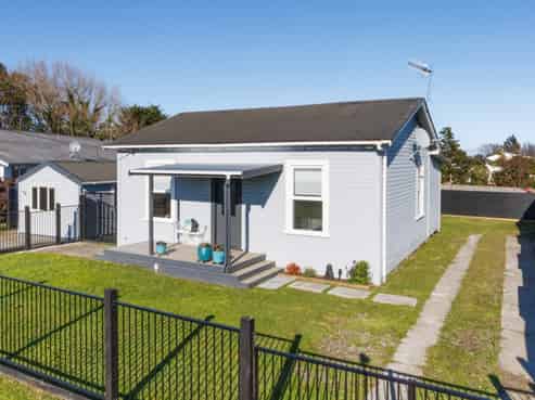 68 Dundas Road, Sanson