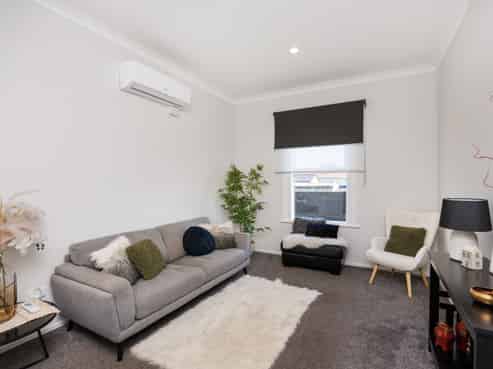 68 Dundas Road, Sanson