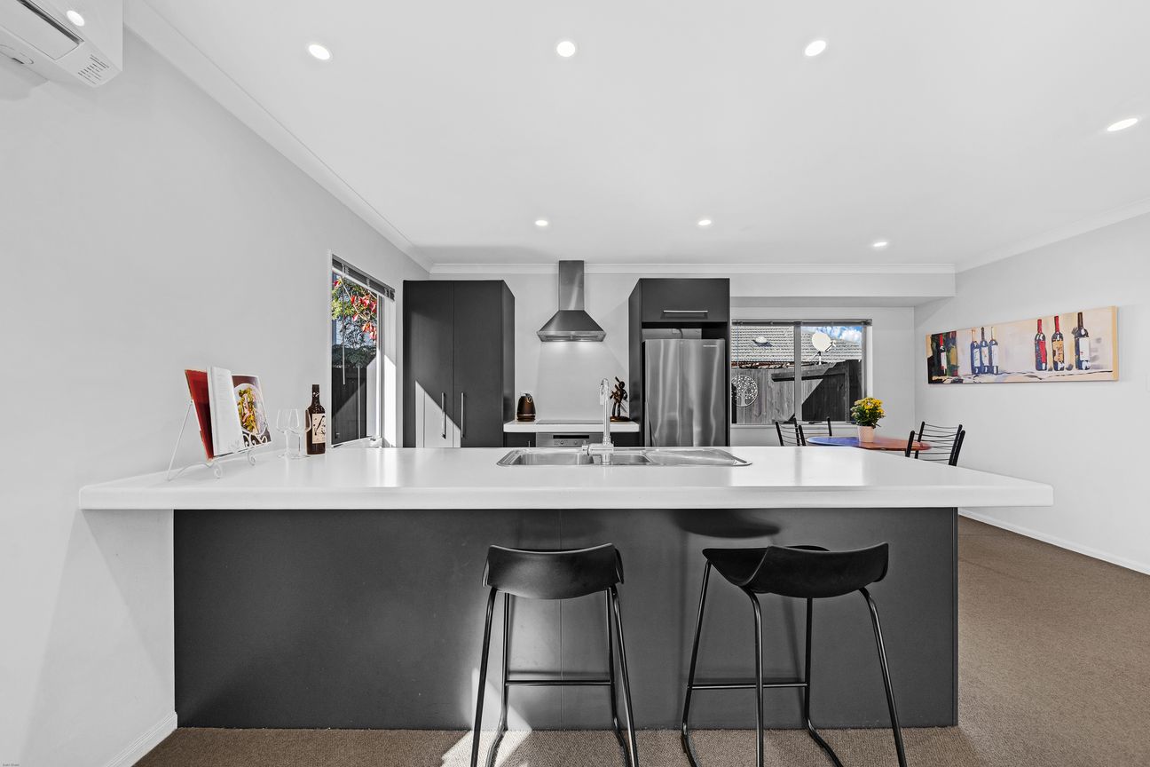 Tucked Away, Designed for Family Living - Więcej