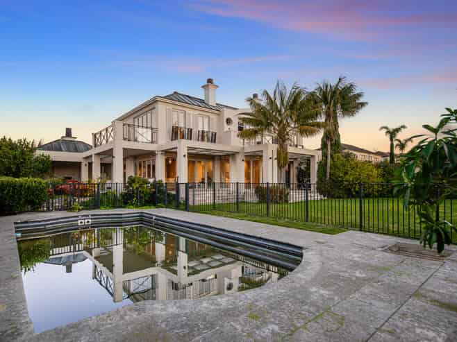 10 Long Drive, Saint Heliers
