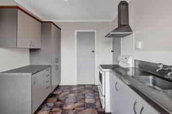 78a Pembroke Road west, Stratford