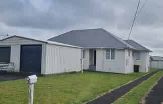78a Pembroke Road west, Stratford