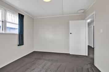 78a Pembroke Road west, Stratford