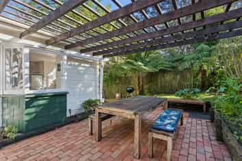 1 Kilgour Terrace, Huia
