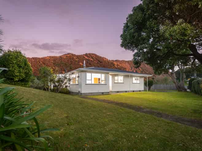 100 Tilley Road, Paekakariki