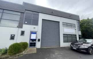 Functional industrial unit – 90sqm