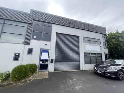 Functional industrial unit – 90sqm
