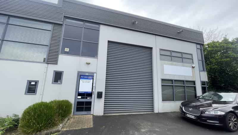 2C/9-11 Tait Place, Albany
