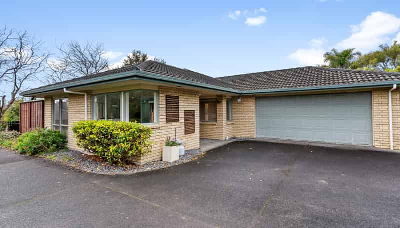 6 Araminta Place, Beachlands