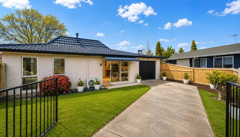 71A Tuhikaramea Road, Dinsdale
