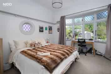 60 Gladstone Road, Dalmore