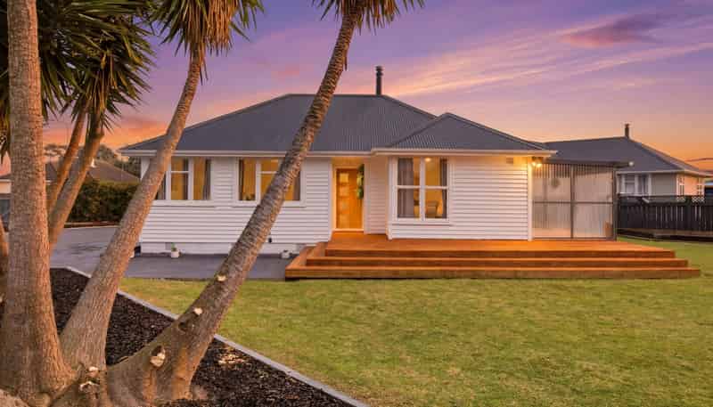 97 Carlton Avenue, Tawhero