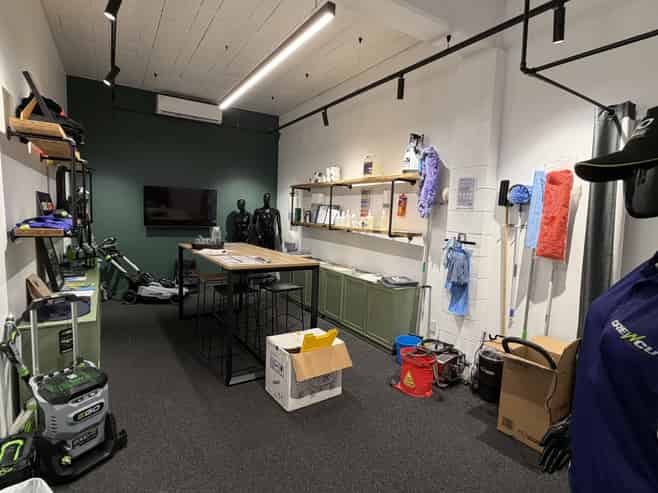 Immaculate ground floor office - quality fit out