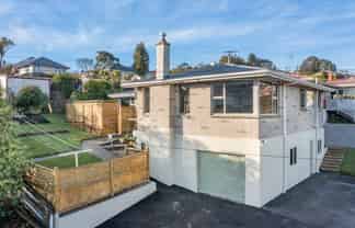 100 Barr Street, Kenmure