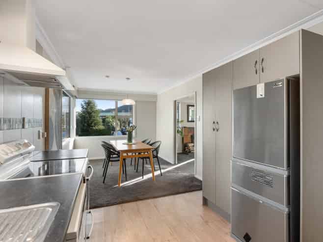 100 Barr Street, Kenmure