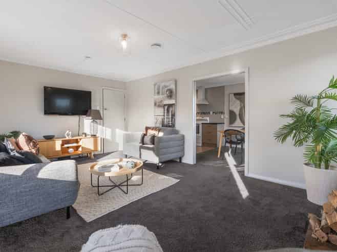 100 Barr Street, Kenmure