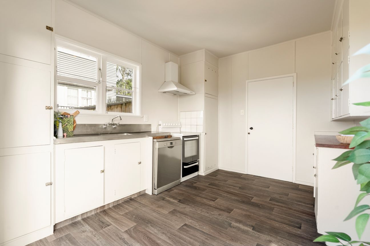 Character, Comfort & Potential - MUST SELL - Aanzicht 3