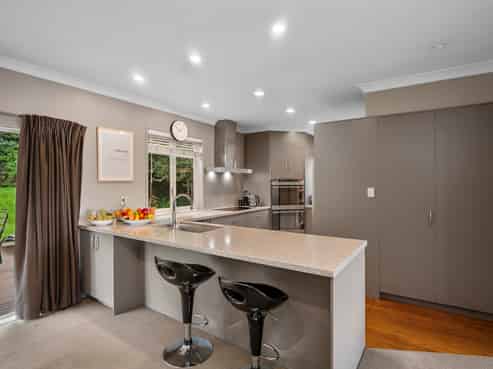 37 Burrows Street, Avenues