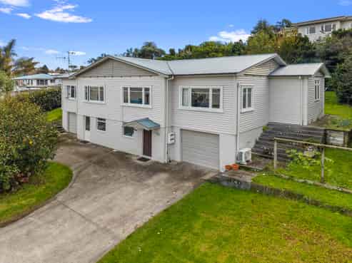 37 Burrows Street, Avenues