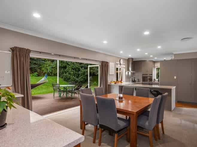 37 Burrows Street, Avenues