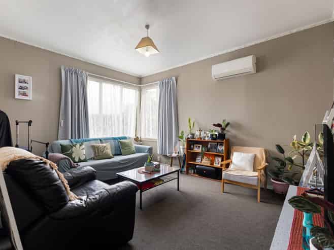 21 Rewa Street, TAKARO