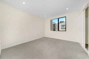 A-D/9 Rountree Place, Conifer Grove