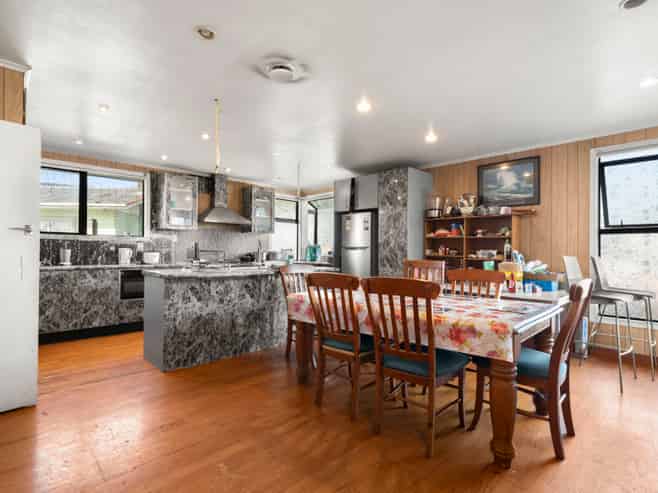 19 Wayne Drive, Mangere