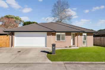1 Darnika Way, Patumahoe