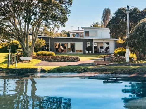 12 The Esplanade, Oneroa