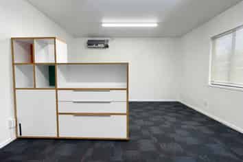 SILVERDALE SUBLEASE OFFICE
