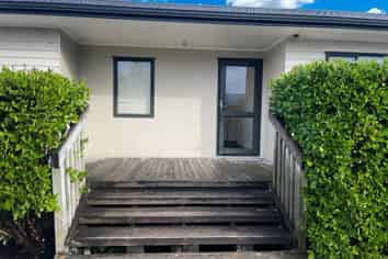 SILVERDALE SUBLEASE OFFICE
