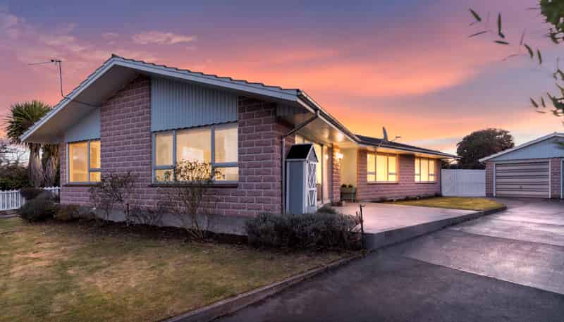 4 Camberwell Place, Avonhead