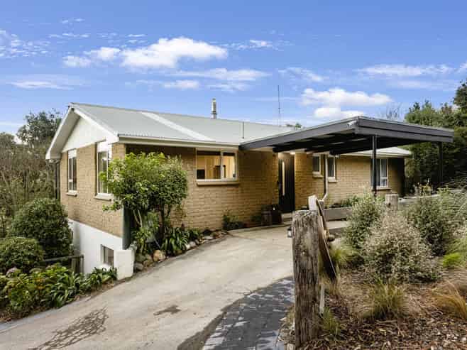 44 and 58 Hilton Road, Highcliff