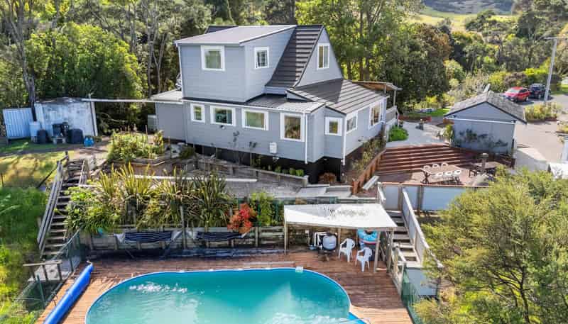 85 Kaipara Coast Highway, Helensville