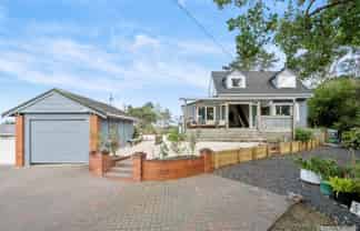 85 Kaipara Coast Highway, Helensville