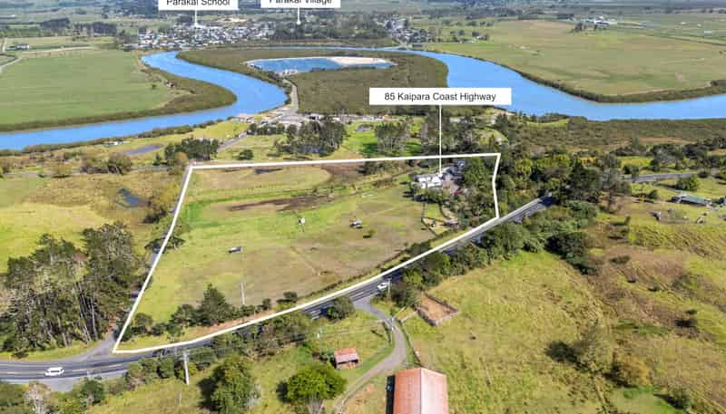 85 Kaipara Coast Highway, Helensville