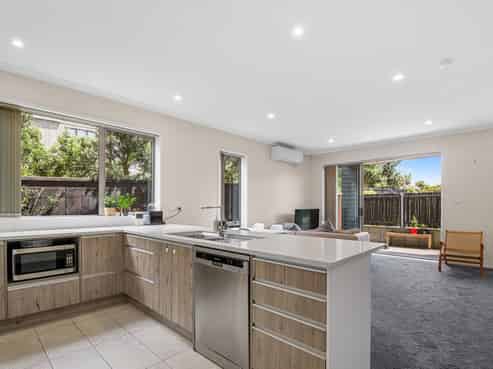 G01/110 Hobsonville Point Road, Hobsonville