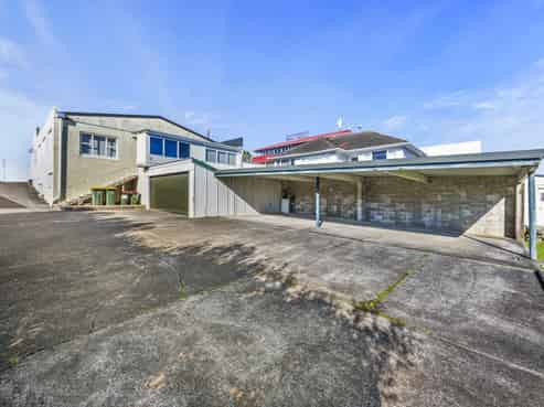 FREEHOLD OREWA OPPORTUNITY