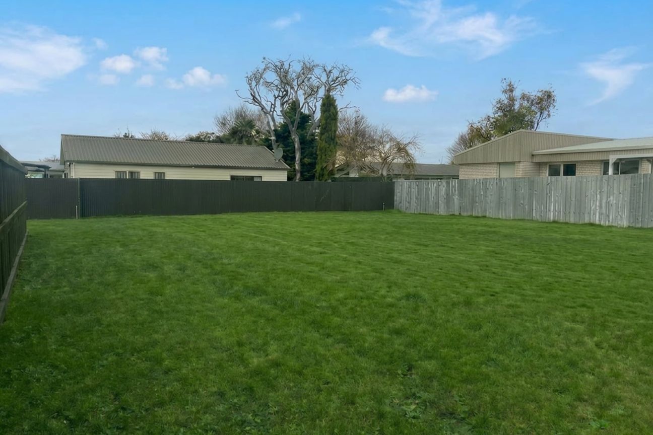 Good Dirt. Great Price. Zero Covenants. – pohled 3