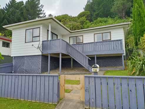 16 Trelawney Road, Wainuiomata