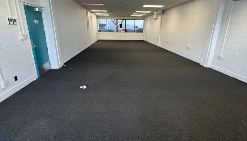 Ground-1/504-510 King Street North, Hastings