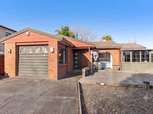 2/16 Ultima Place, Clover Park