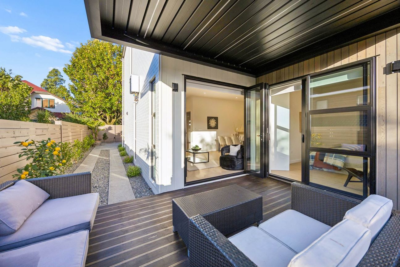 Superb Modern Living - Widok 3