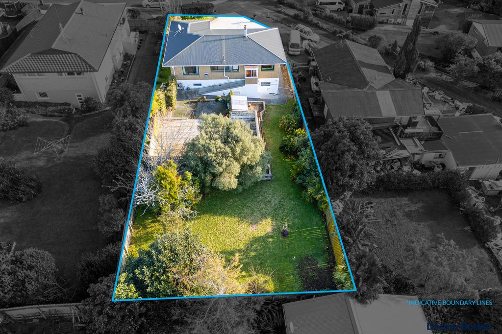 812m² Section, Brick Home - Make Your Offer 2