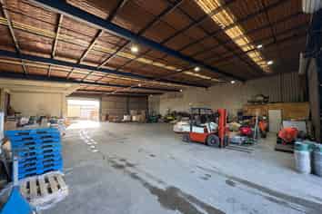 3 Industrial Tenants - One Title